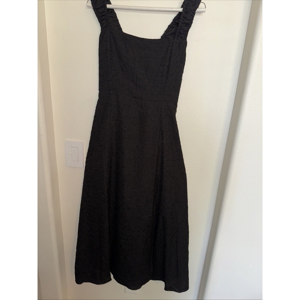 ASTR The Label Crinkle Shoulder Maxi Dress Womens Size M Black Slit Lace Up Back